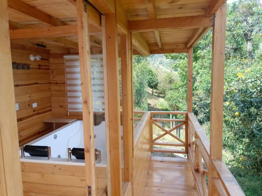 Ecocabanas - De Lujo Con Jacuzzi Privado Cerca A Termales Choachi
